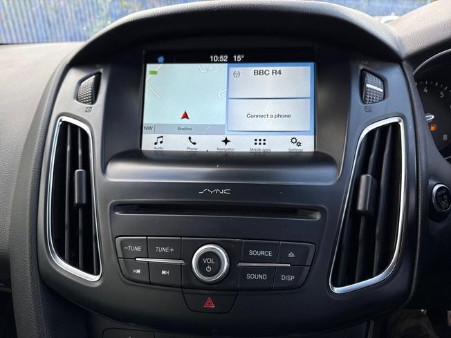 FORD Focus Photo 32