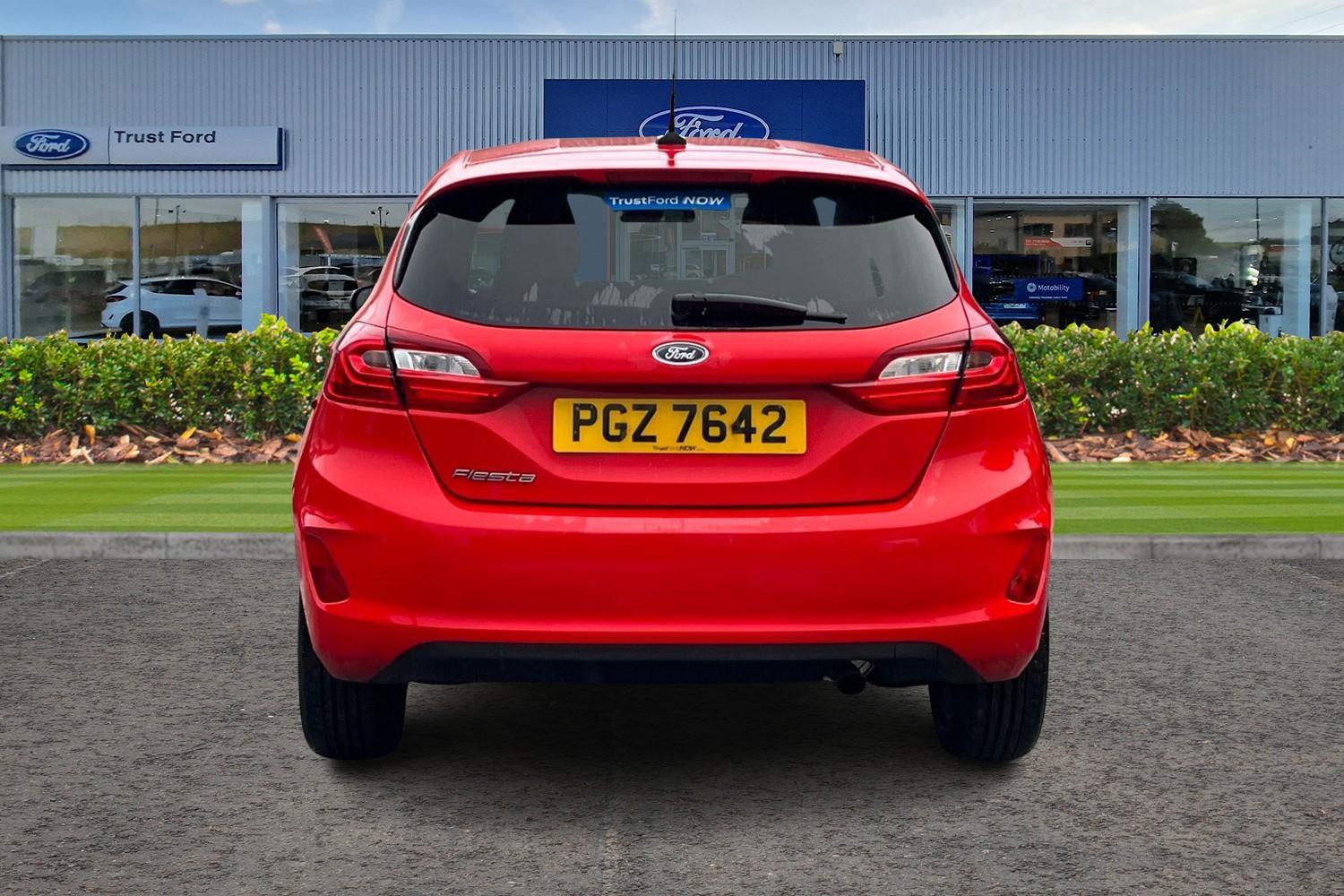 Ford FIESTA Photo 6
