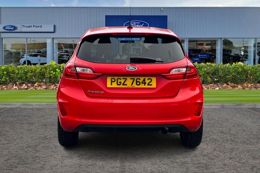Ford FIESTA Photo autoimg-221d55a88a8d35fa53ebe0aecd98349079d6647d.jpg