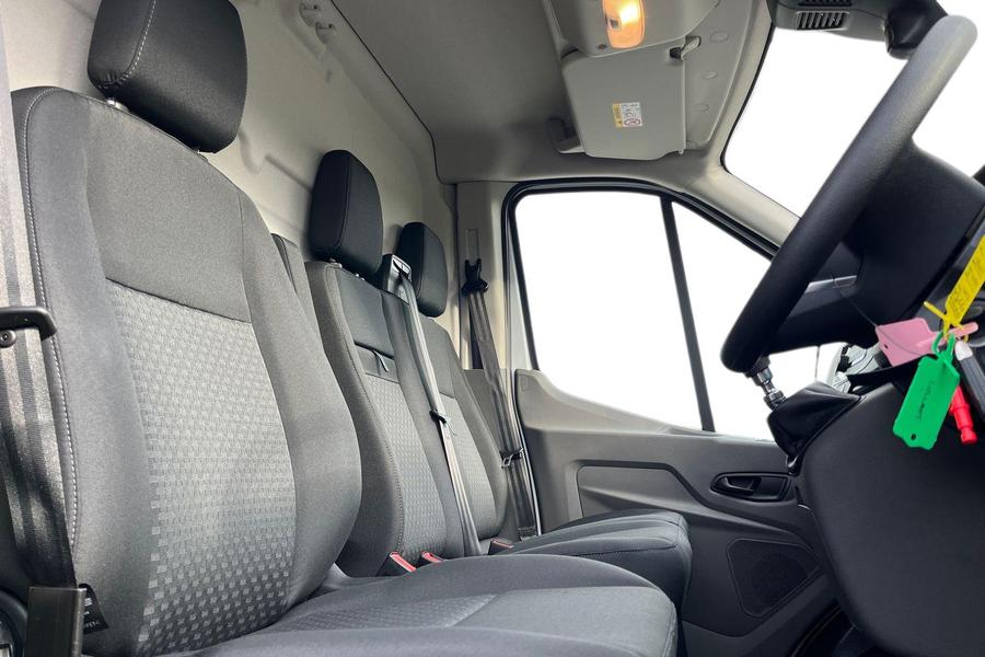 Ford TRANSIT Photo autoimg-221dd156da33e9069fb35be02f098e5daa69ee8e.jpg