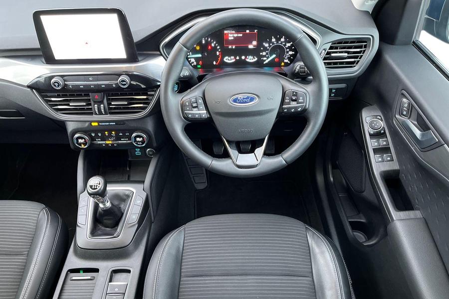 Ford KUGA Photo autoimg-221f6790cb8188e9c47f36c526eea93d3dec9c63.jpg