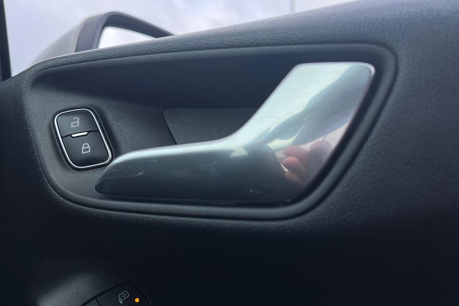 Ford FIESTA Photo autoimg-222078bd4d15d2bf9896defa3da8fd87b0e4da04.jpg