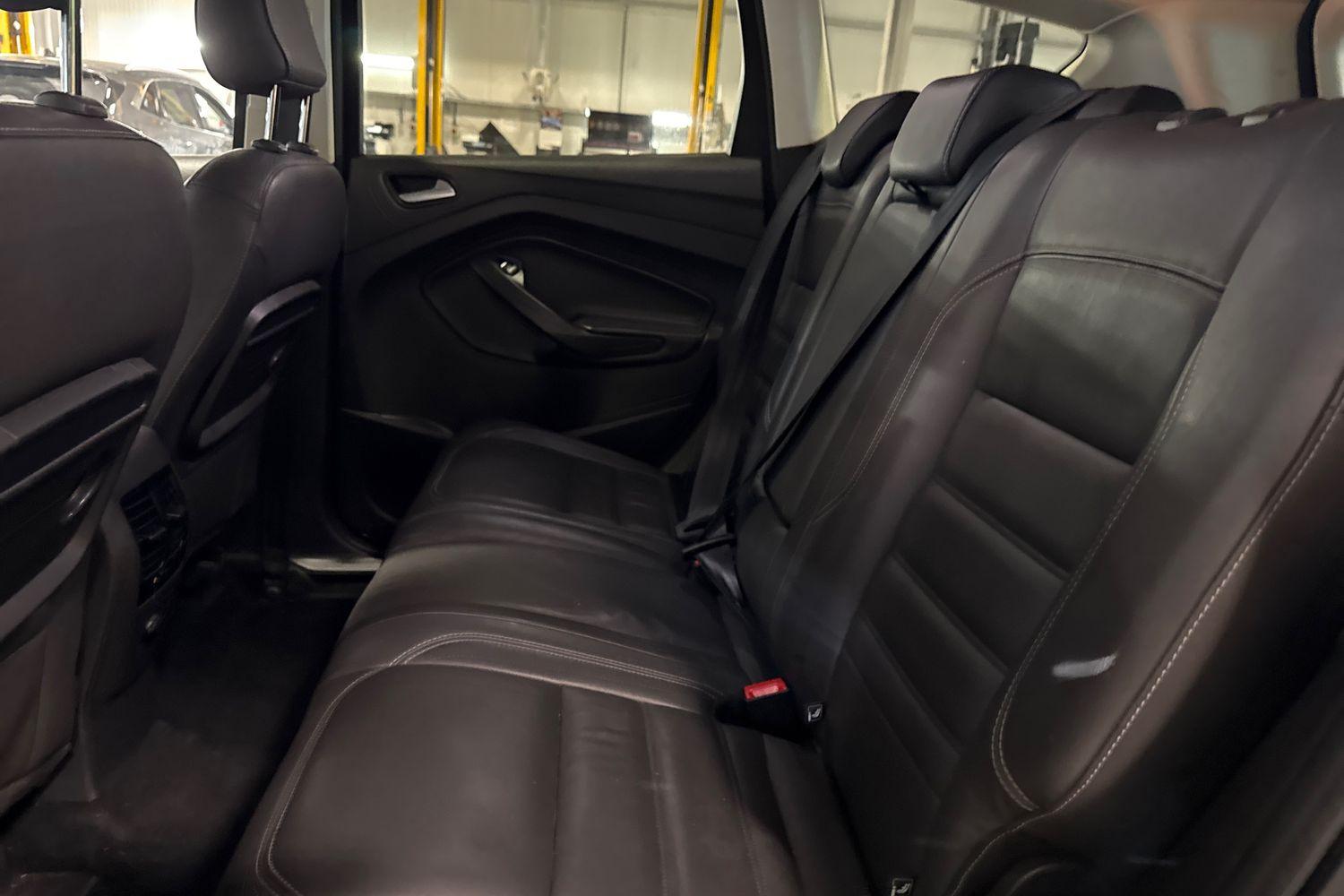 Ford KUGA Photo 19
