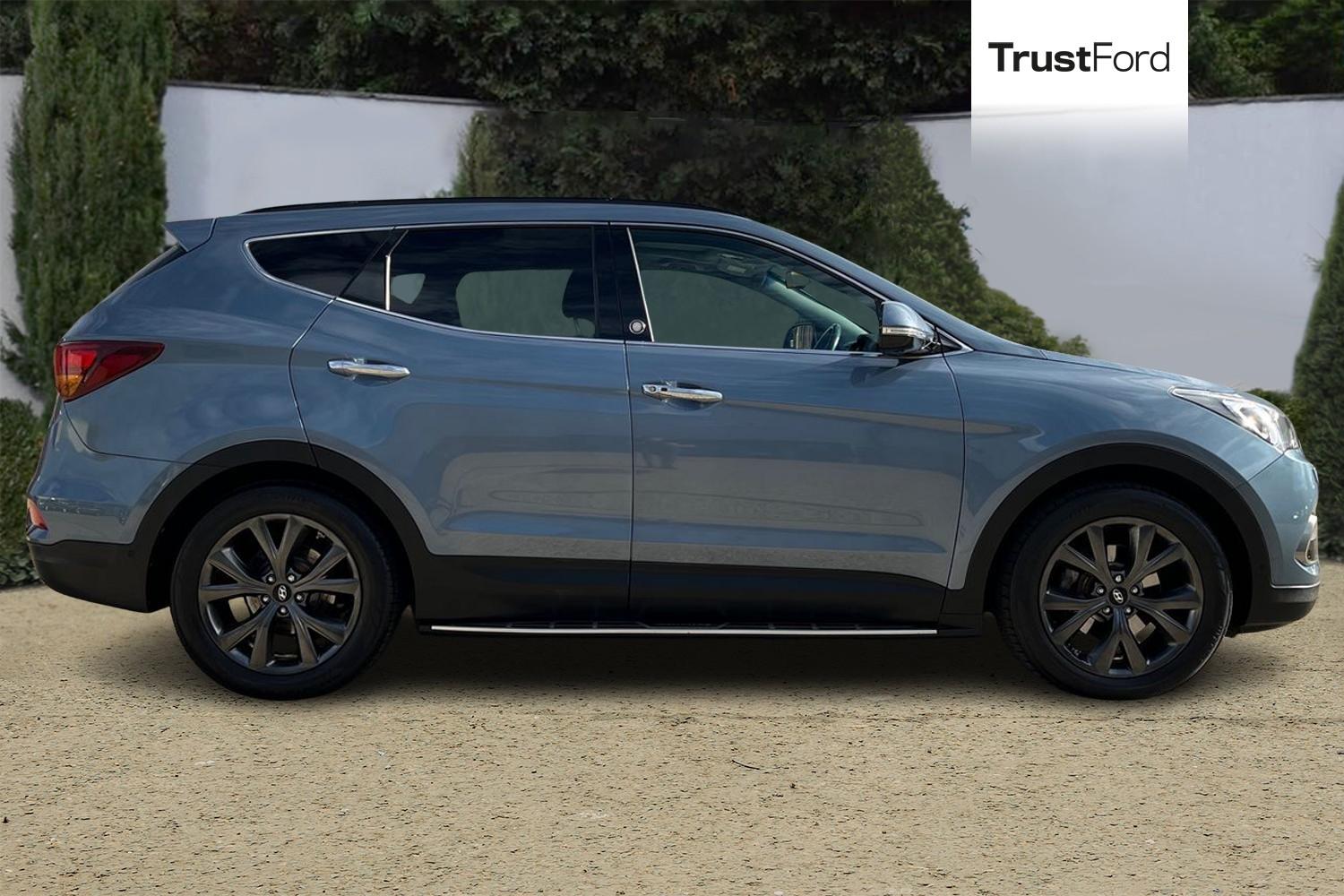 Hyundai Santa Fe Photo 2