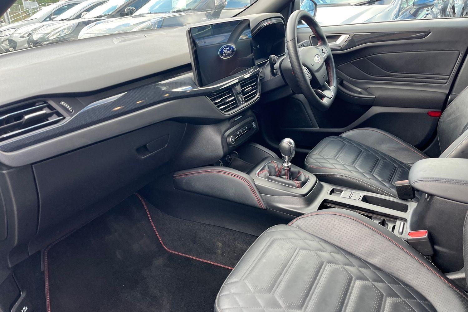 Ford FOCUS Photo 17