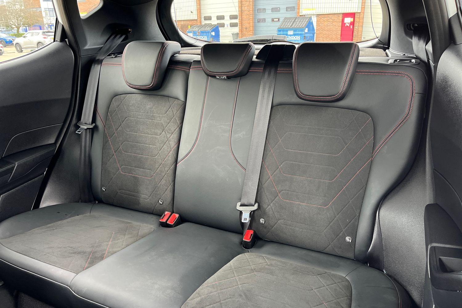 Ford Fiesta Photo 19