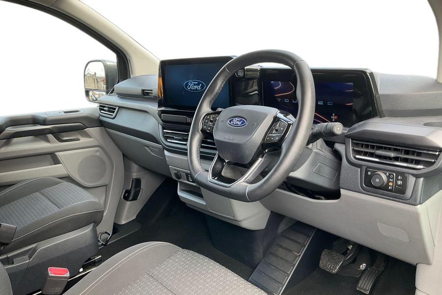 Ford TOURNEO CUSTOM Photo autoimg-22291c09138636d01d5b443427d12f006d62836c.jpg