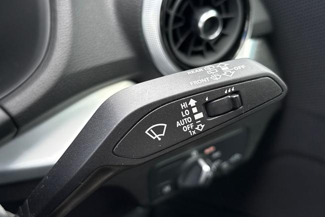 AUDI Q2 Photo 40