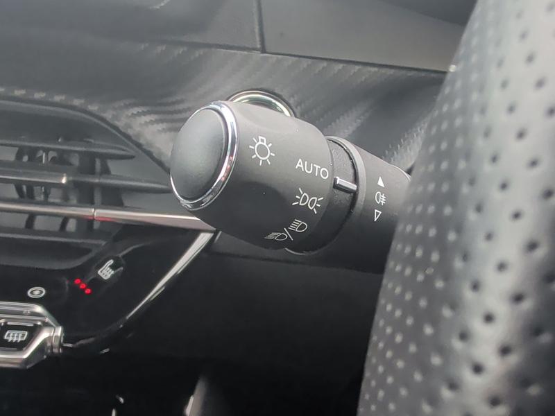 Used Peugeot E-2008 RY73ASO 22