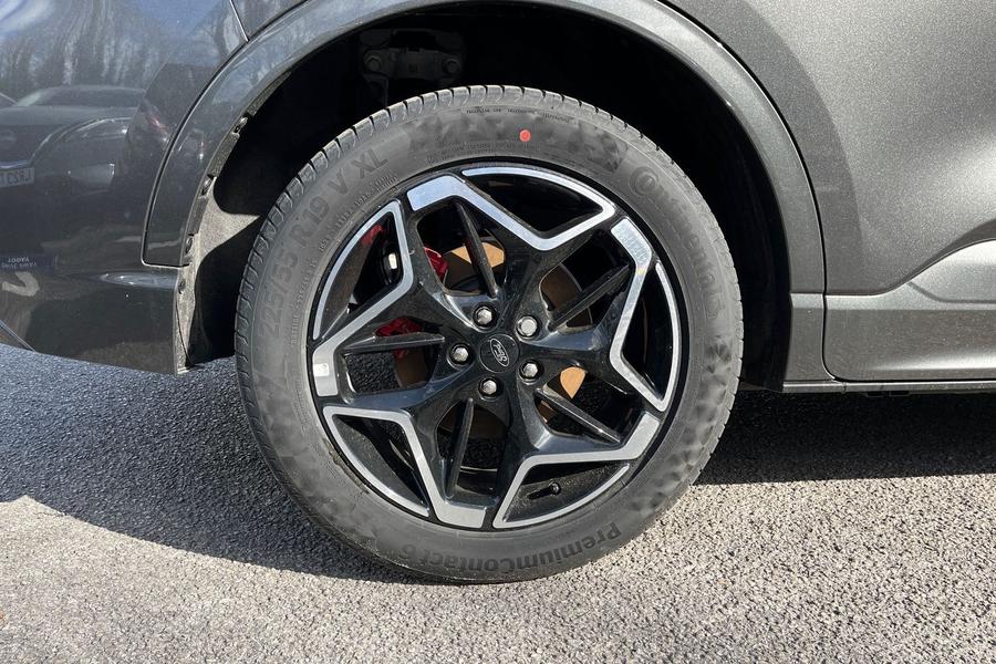 Ford Kuga Photo autoimg-2234d9ccab310a04c6da86d542e97b8b66adaae9.jpg