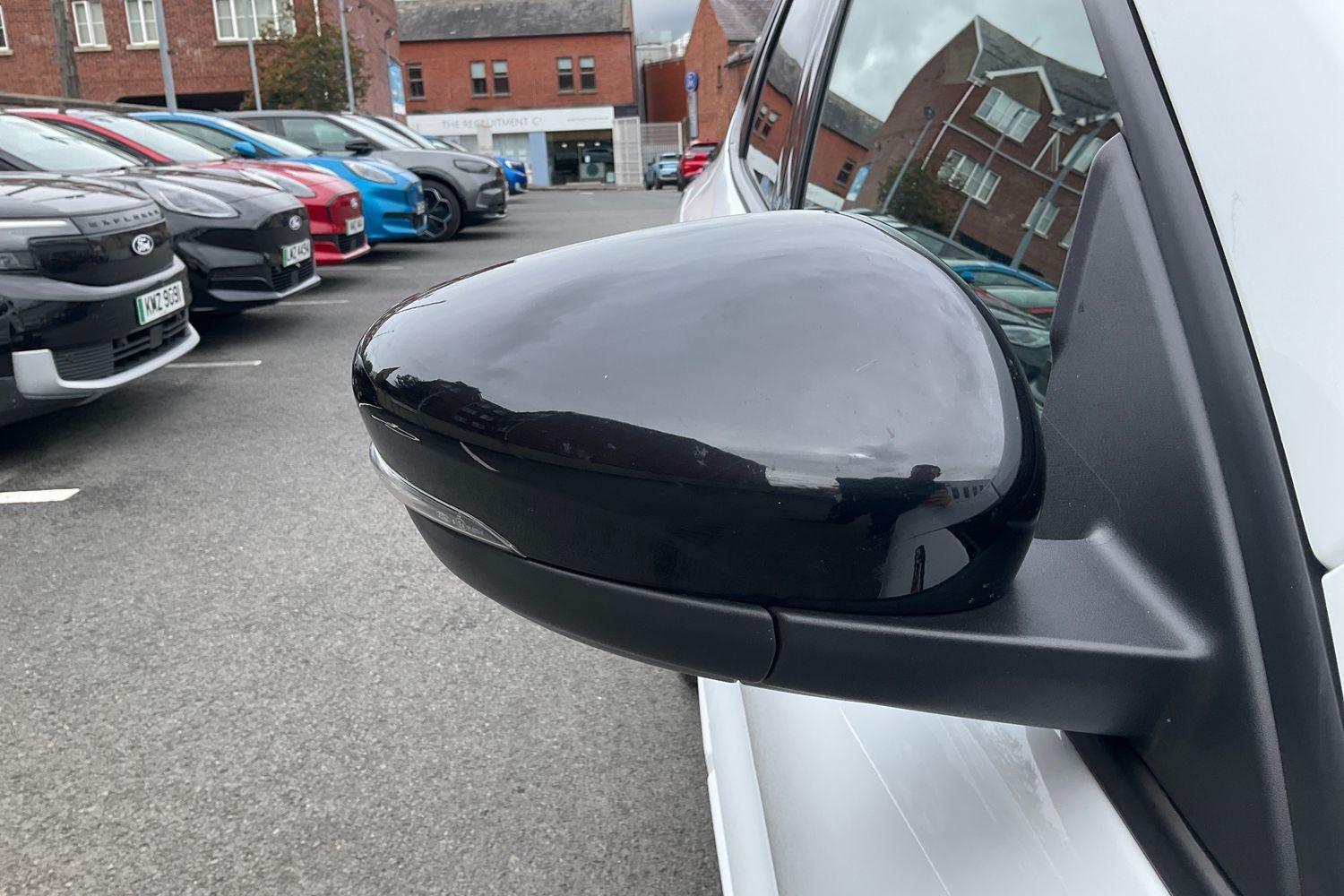 Ford KUGA Photo 36