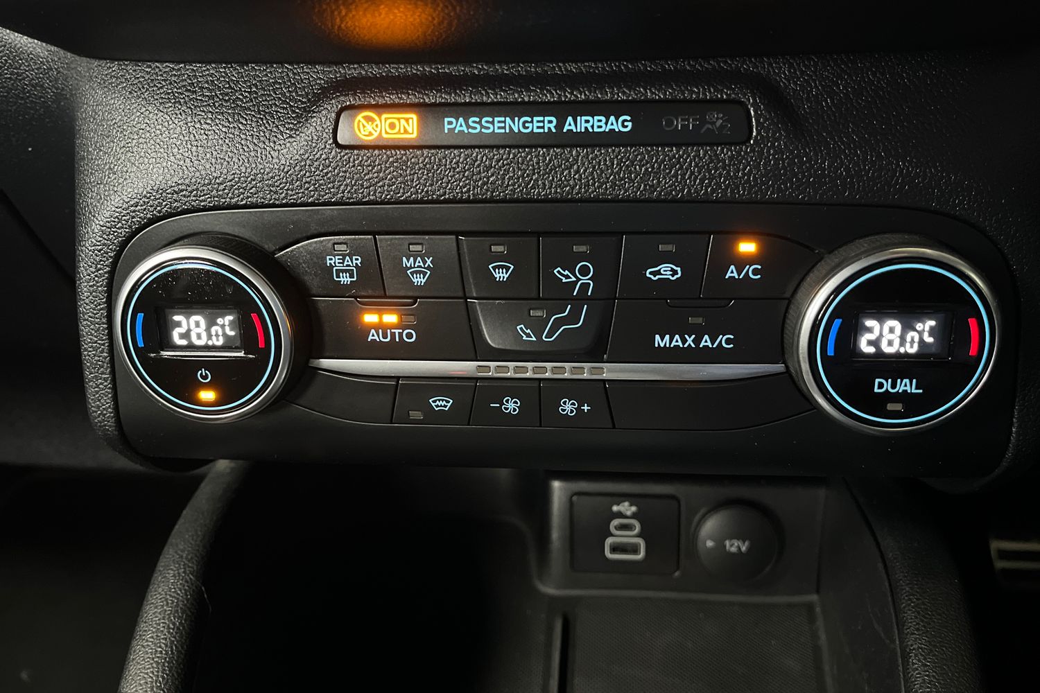 Ford Kuga Photo 31