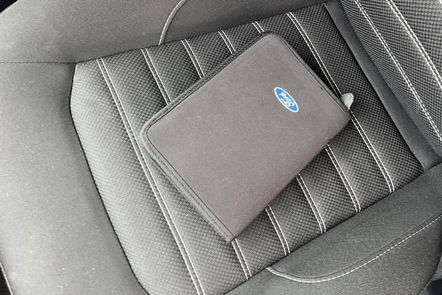 Ford GALAXY Photo autoimg-223c883f3c8cddb876f7143ad69e6ff9de59cd18.jpg