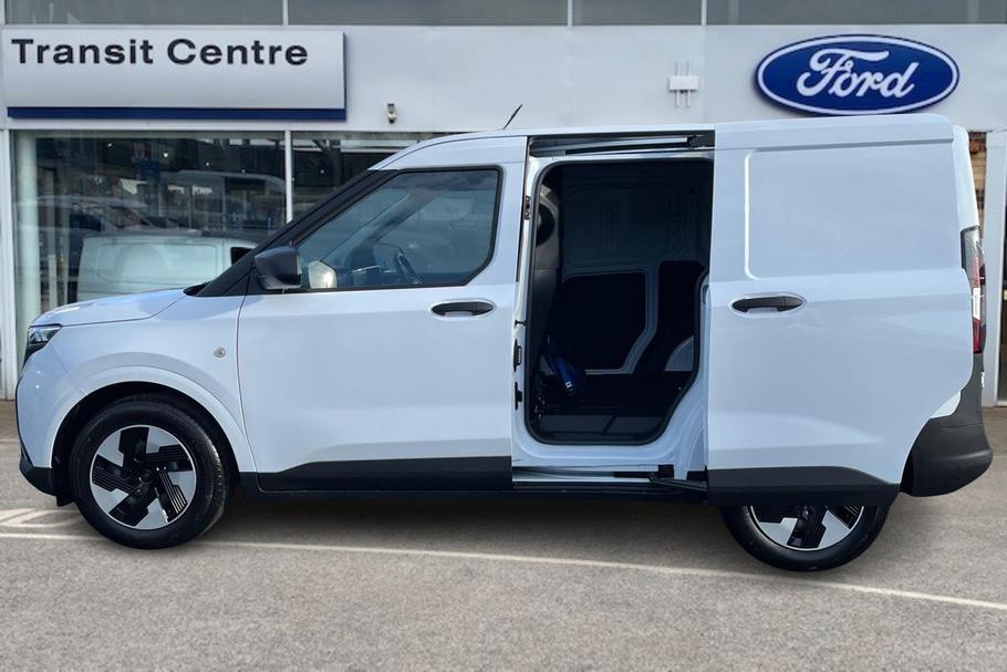 Used FORD E-TRANSIT COURIER YO75HFR 6