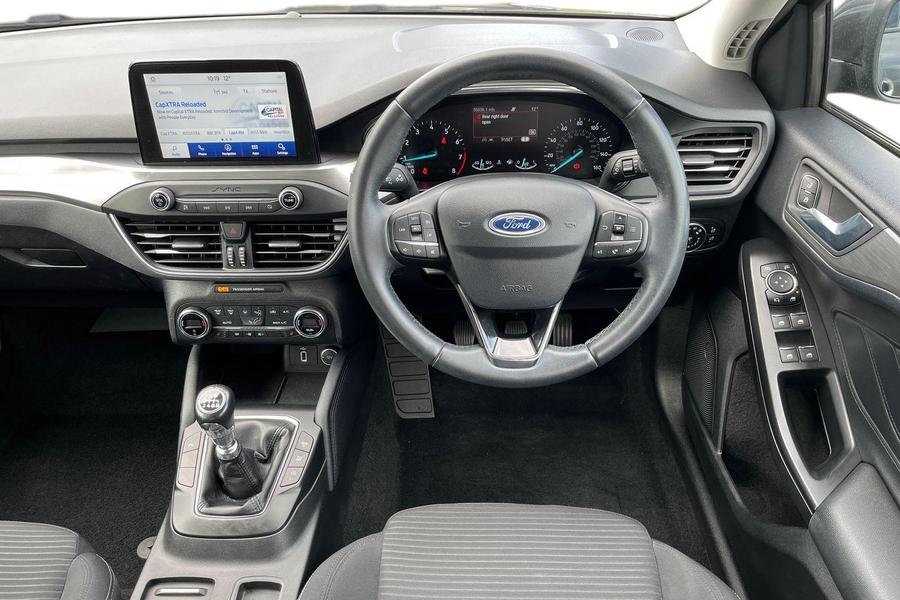 Ford Focus Photo autoimg-2242930ec26b36592e0d7e933ad319f6c058649e.jpg