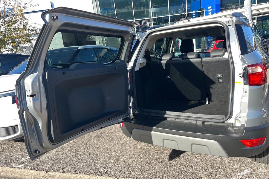 Ford ECOSPORT Photo autoimg-2245fddbd380dd204c7999fbcd7c51cea581b331.jpg