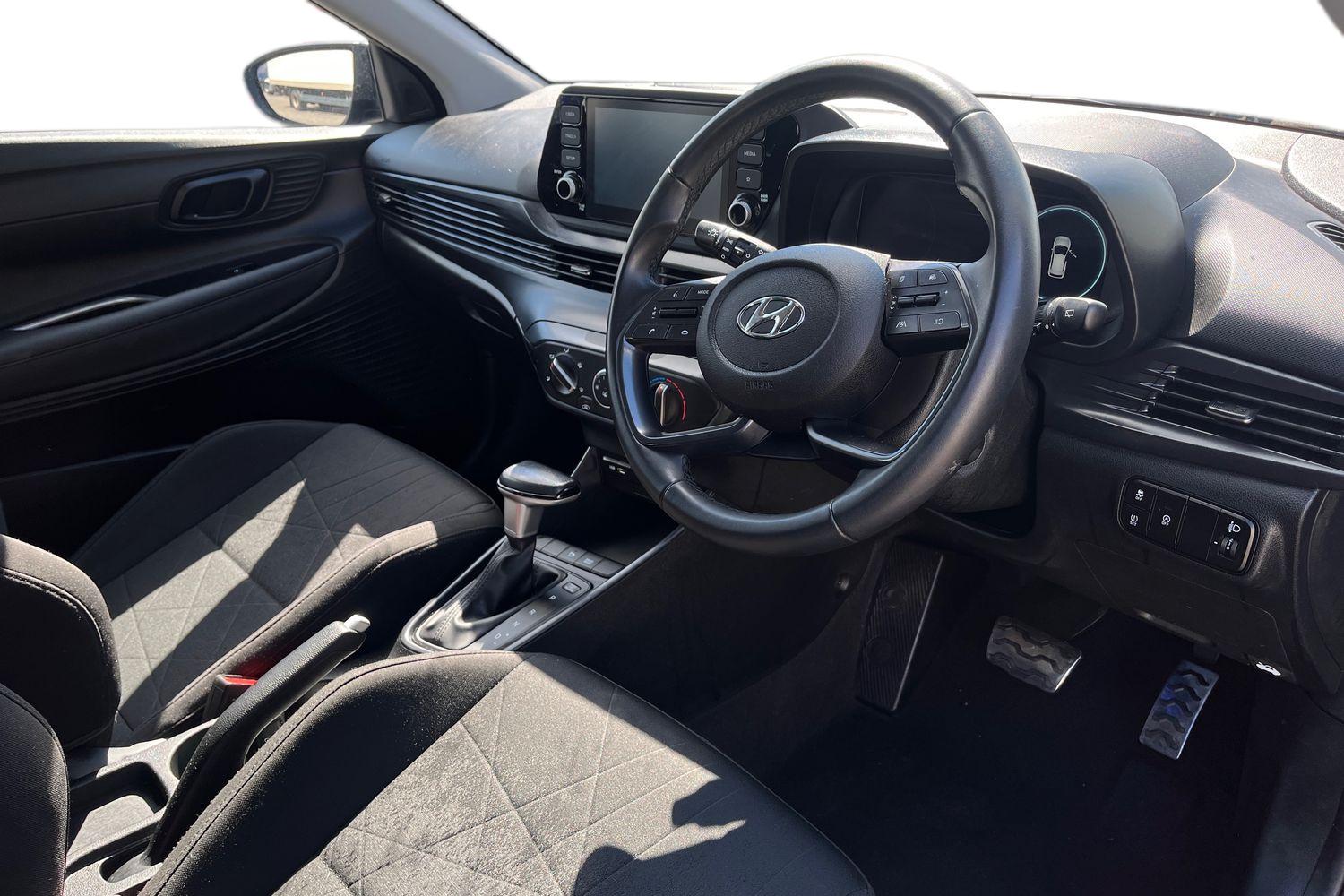 Hyundai BAYON Photo 8