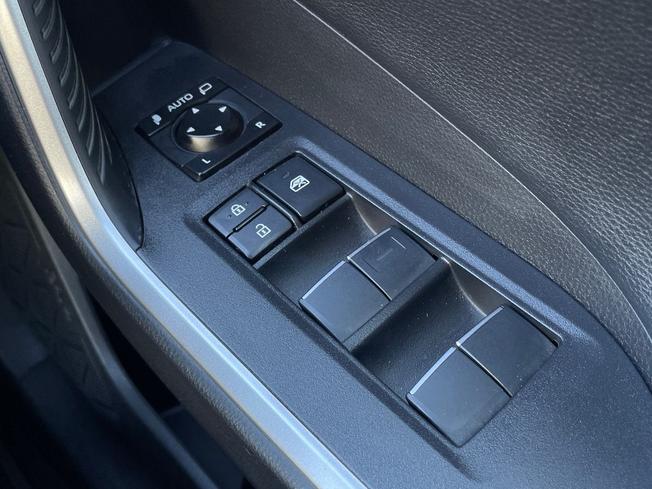 TOYOTA Rav4 Photo 38