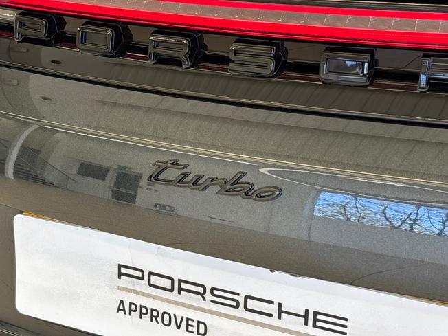 PORSCHE Panamera Photo 52