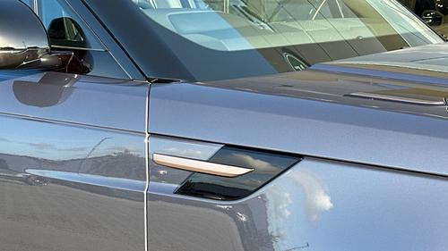 Land Rover Range Rover Sport Photo autoimg-22517217637320eba73caf7906ebc84d15391183.jpg