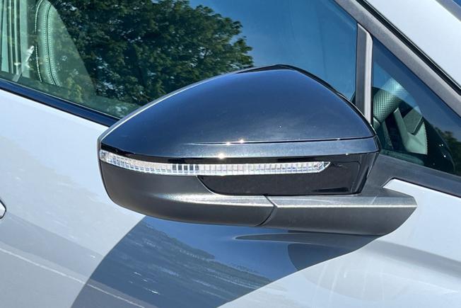 AUDI Q4 E-Tron Photo 20