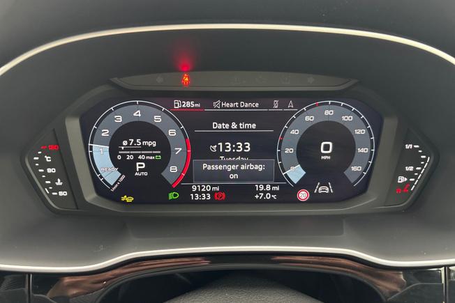 AUDI Q3 Photo 15