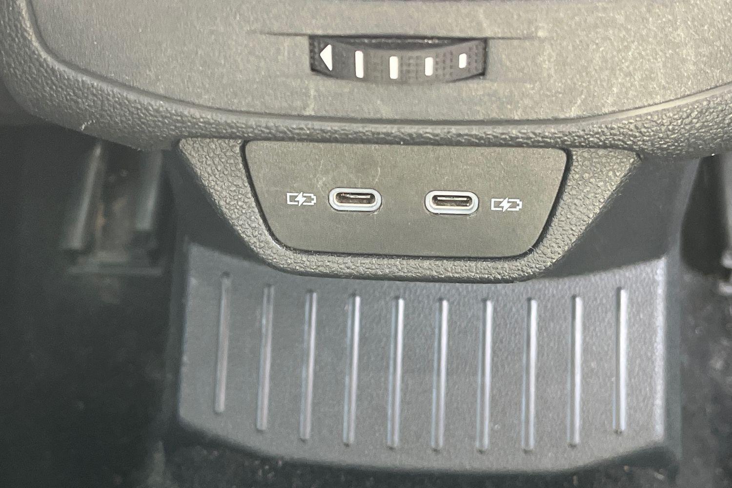Volkswagen T-ROC Photo 23