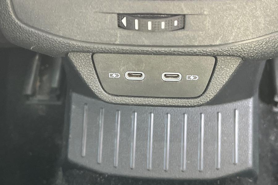 Volkswagen T-ROC Photo autoimg-2259fa4c1bd22b5ac117a87bb8bc3446c116e6e4.jpg