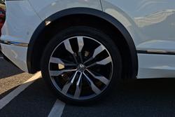 VOLKSWAGEN Tiguan Photo 5
