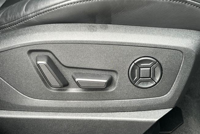 AUDI Q8 E-Tron Photo 26