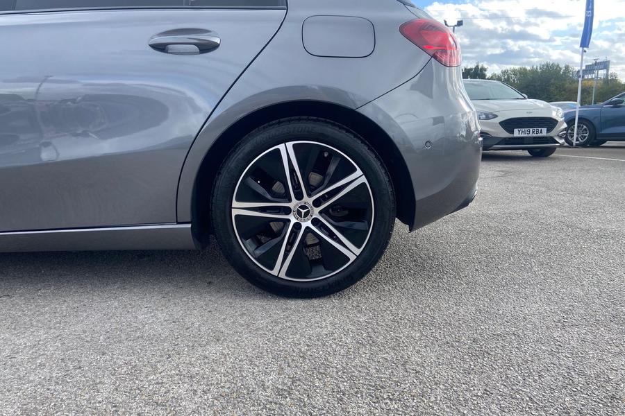 Mercedes-Benz A CLASS Photo autoimg-2264d605ab78202770b057890f75207769dd7a6d.jpg