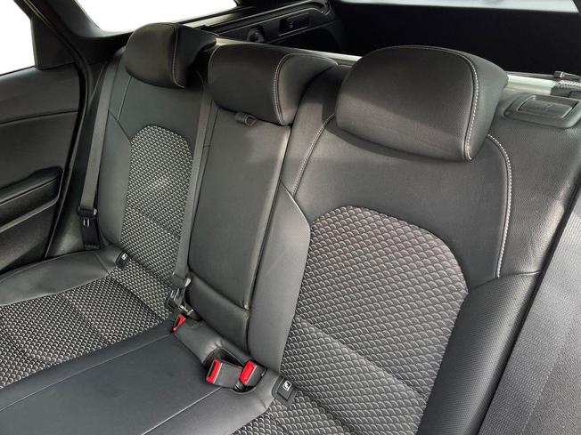 KIA Ceed Photo 9