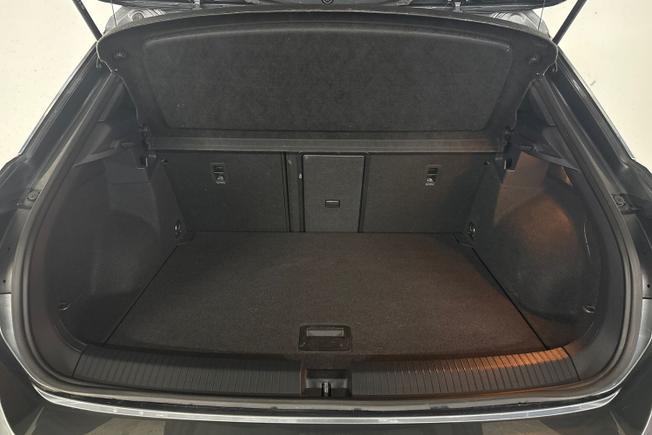 VOLKSWAGEN T-Roc Photo 12