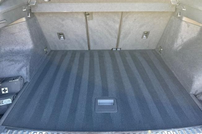 AUDI Q3 Photo 12