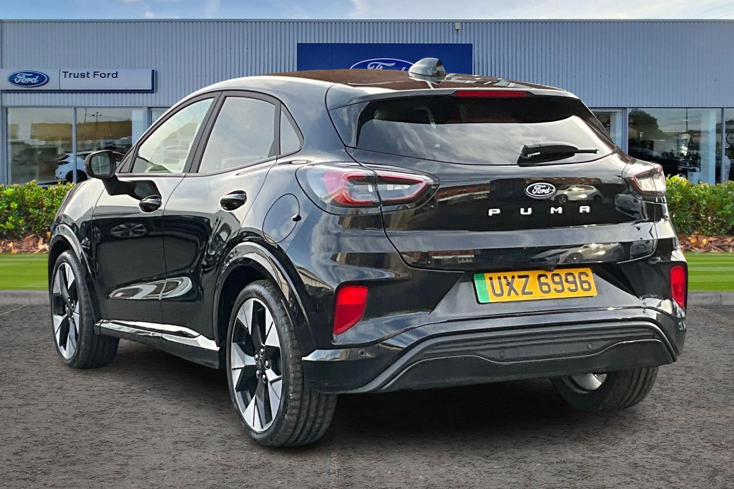 Ford Puma Gen-E Photo 1