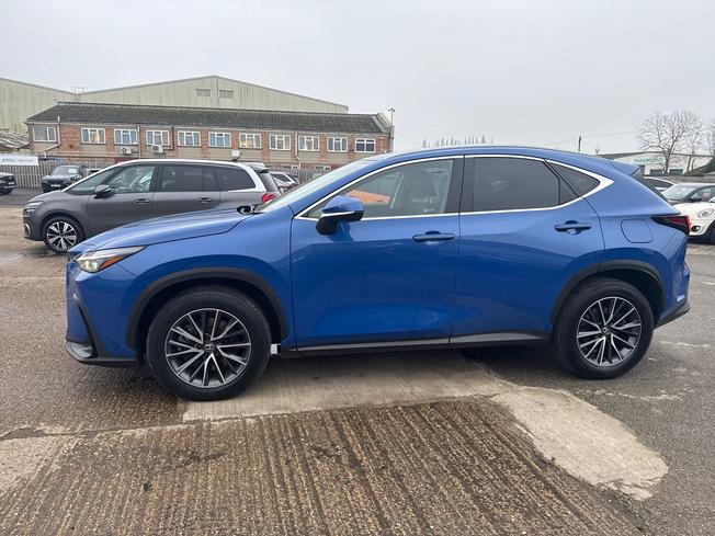 Lexus NX Photo 24