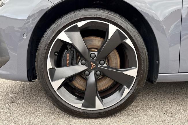 CUPRA Leon Photo 5