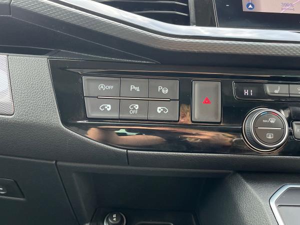 Volkswagen Caravelle Photo autoimg-227dde2cf9e9509194931ef4593277a63e3b0b8b.jpg