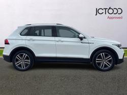 VOLKSWAGEN Tiguan Photo 4