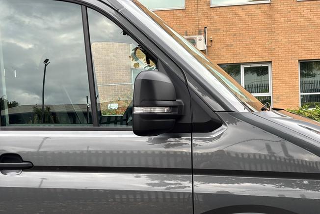 VOLKSWAGEN Crafter Photo 20