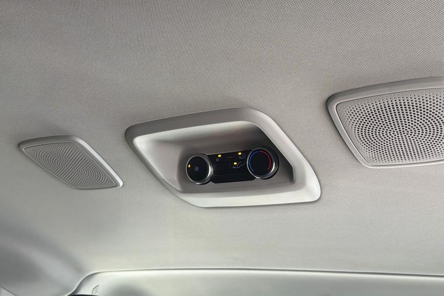 Used Ford TOURNEO CUSTOM 25