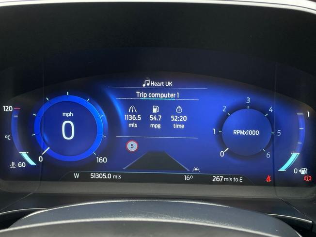 FORD Kuga Photo 15
