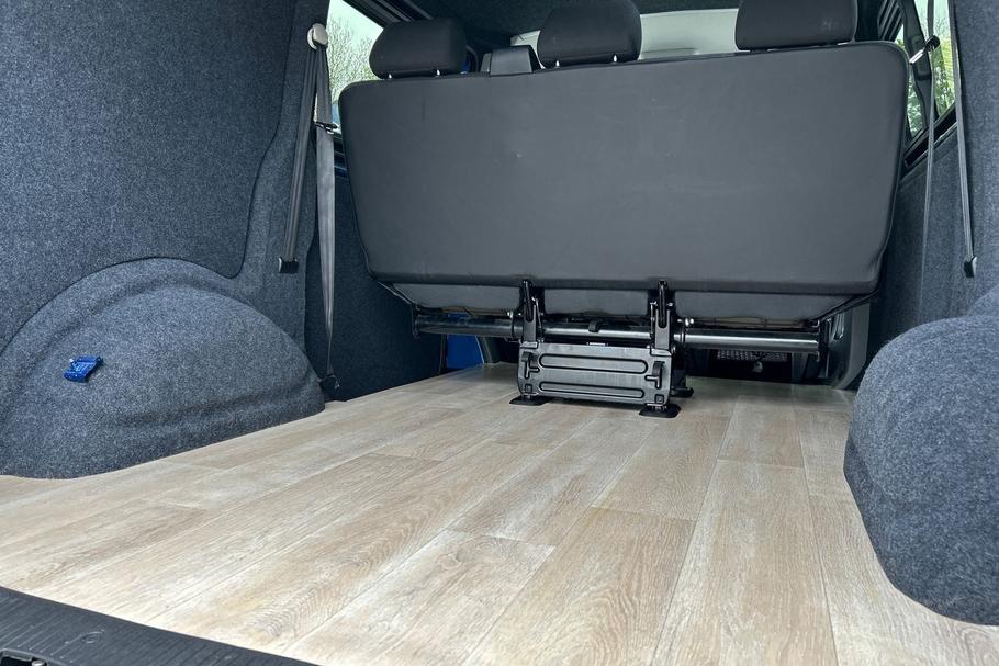 Used Volkswagen TRANSPORTER DV71OLJ 28