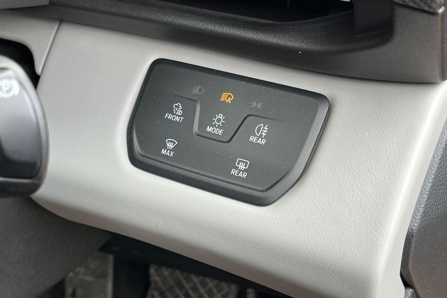 Ford Explorer Photo 28