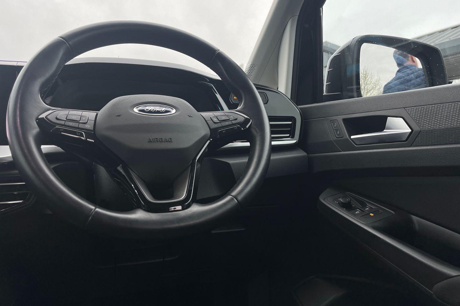 Ford TOURNEO CONNECT Photo 11