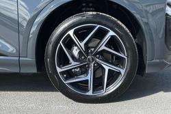 AUDI  Q6 Sportback Photo 5