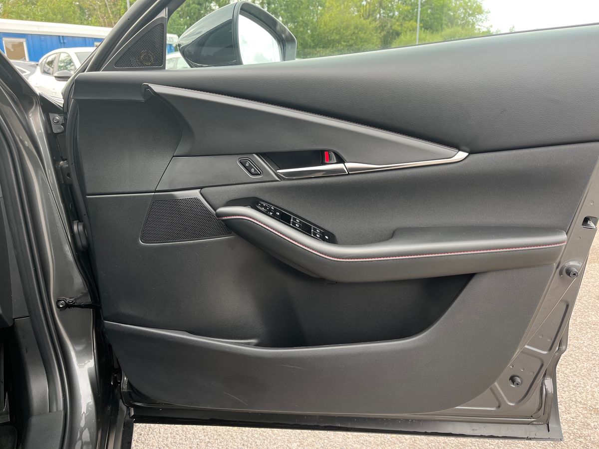 Mazda CX-30 Photo 25