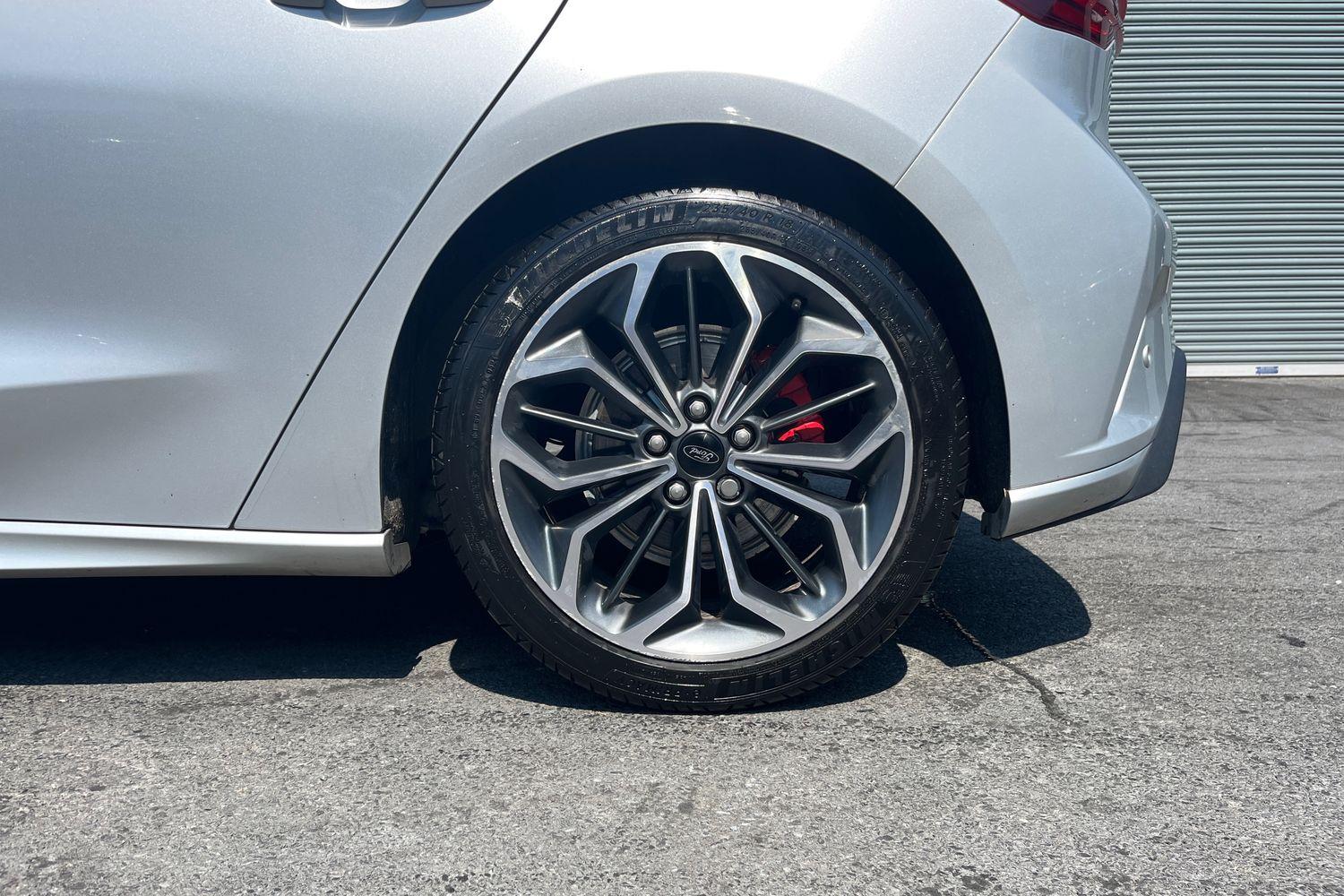 Ford Focus Photo 7