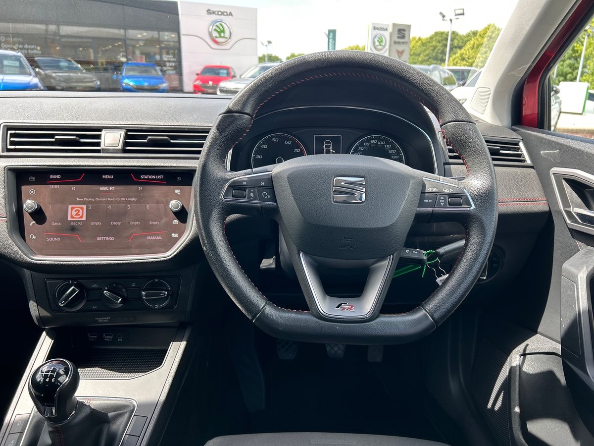 SEAT Ibiza Photo 13