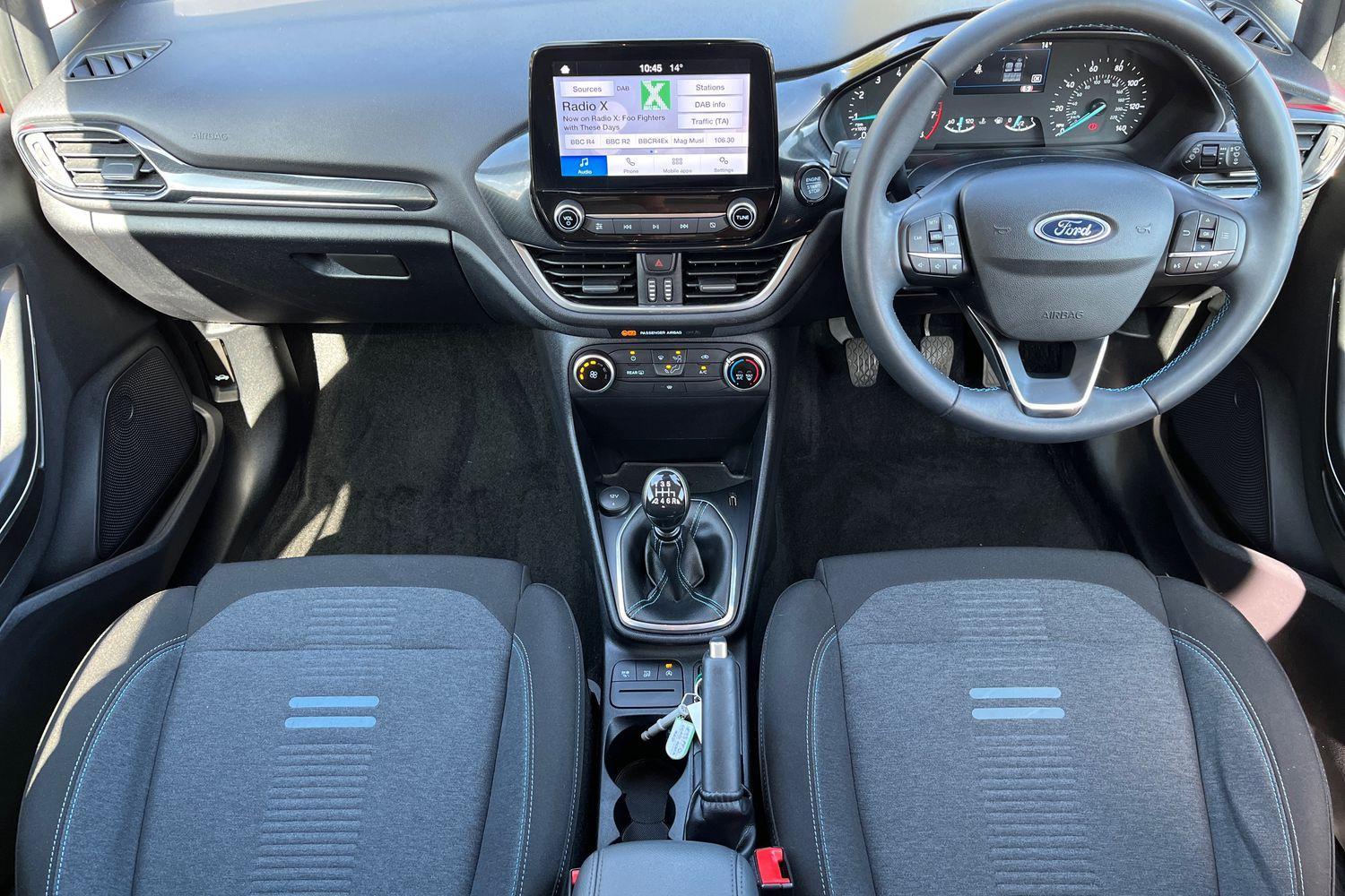 Ford Fiesta Photo 9